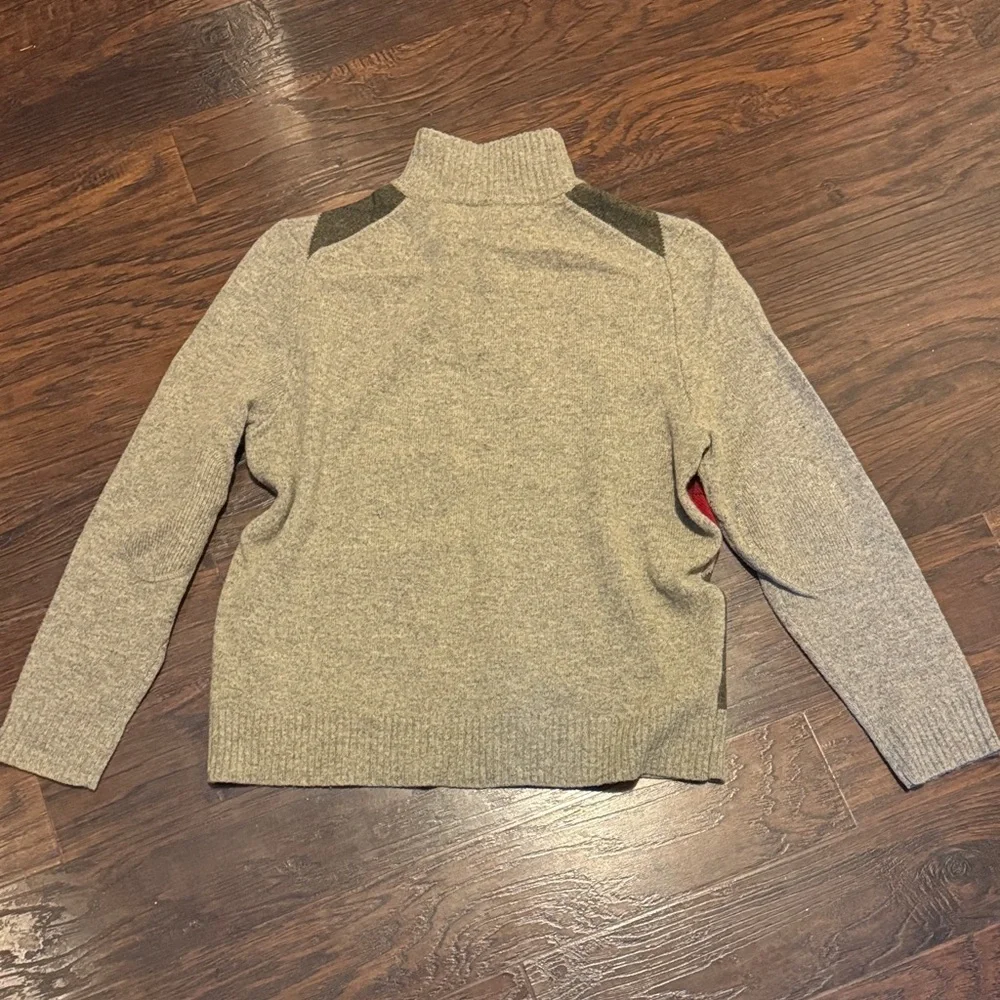 J. Crew 100% Lamb Wool Men’s 1/4 Zip Sweater in Gray and Red Argyle